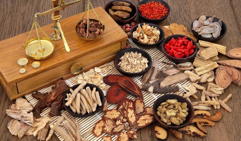 Ngâm rượu là gì? Thảo dược ngâm rượu tốt cho sức khỏe